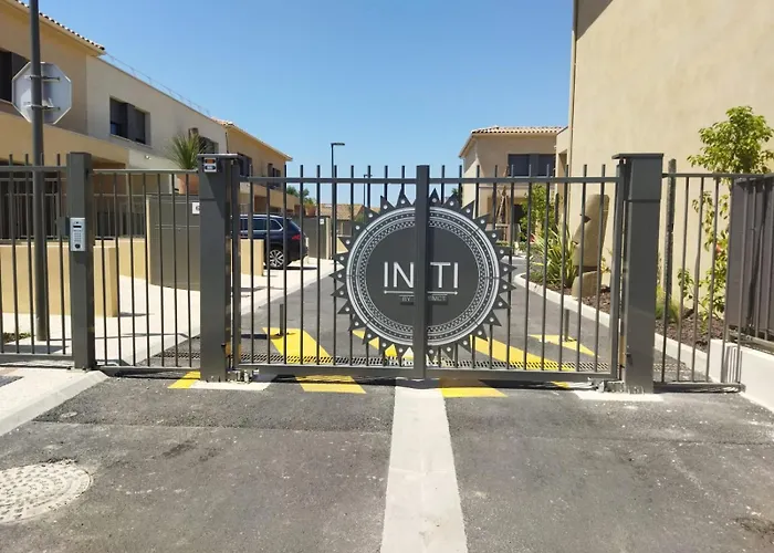 Maison Hébergement de vacances *